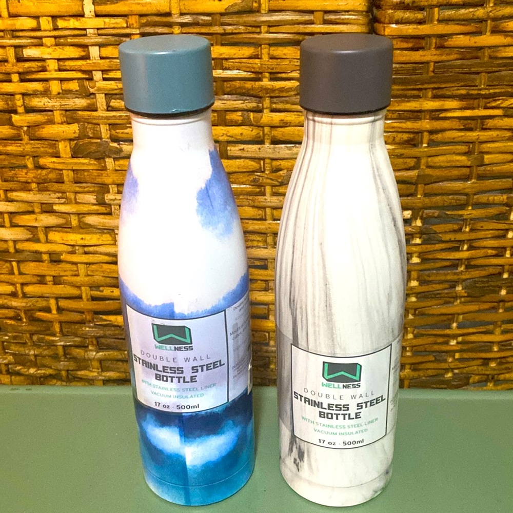 NWT 2 Wellness Double Wall Stainless Steel Bottles 17 oz